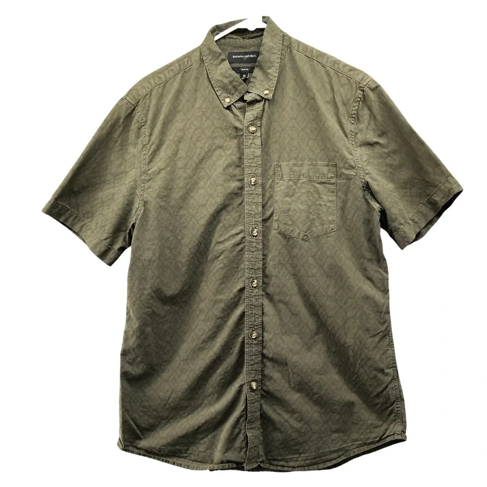 Banana Republic Slim Fit Button Down Shirt Mens M Olive Green Short Sleeve